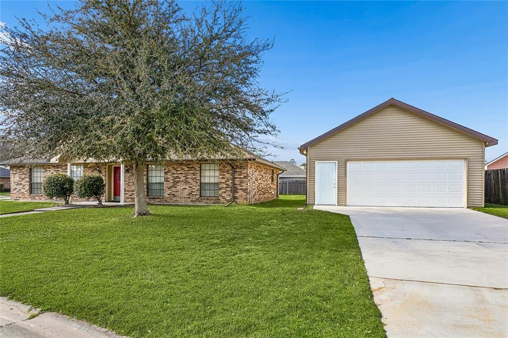 200 N PEBBLE BEACH Court