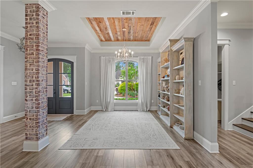 1104 CYPRESS CROSSING Drive
