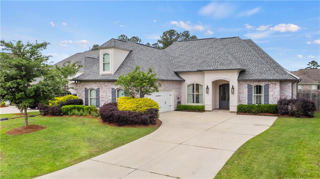 1104 CYPRESS CROSSING Drive
