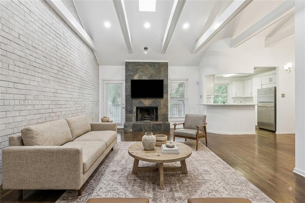 836 OLD METAIRIE Drive