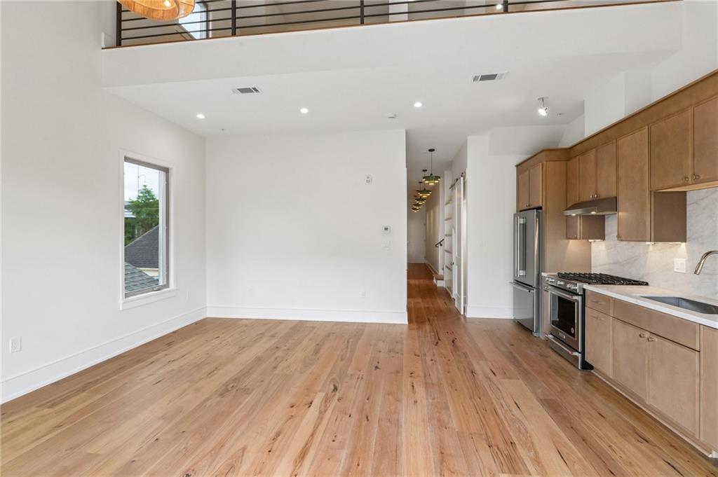 1825 SOPHIE WRIGHT Place 1825