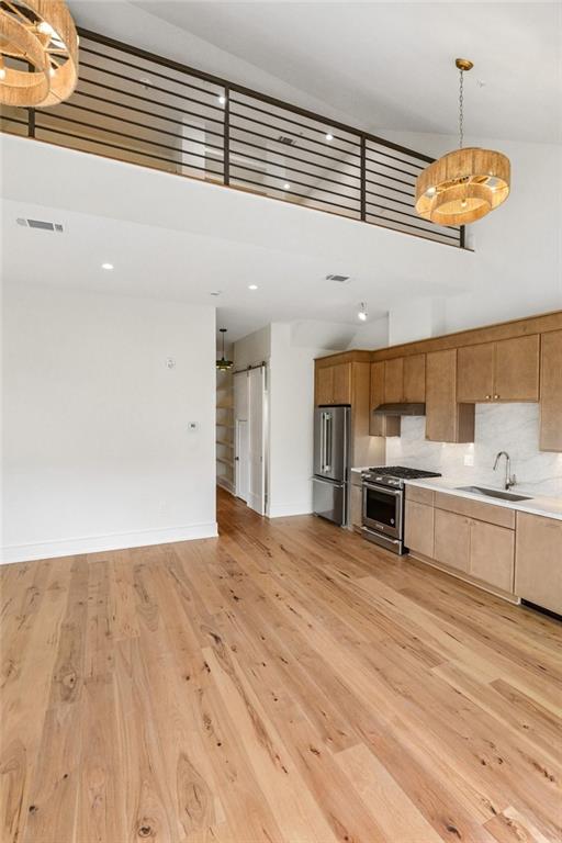 1825 SOPHIE WRIGHT Place 1825