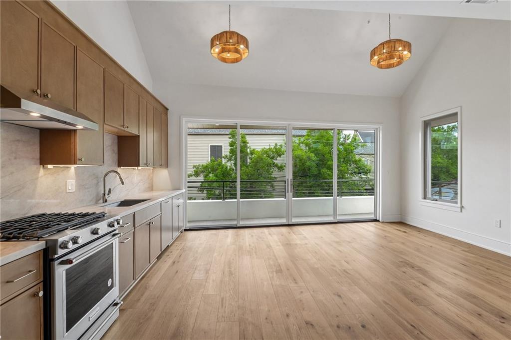 1825 SOPHIE WRIGHT Place 1825