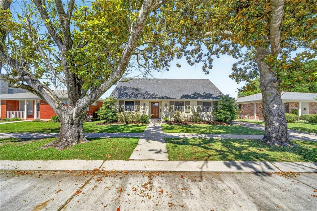 2716 BELMONT Place