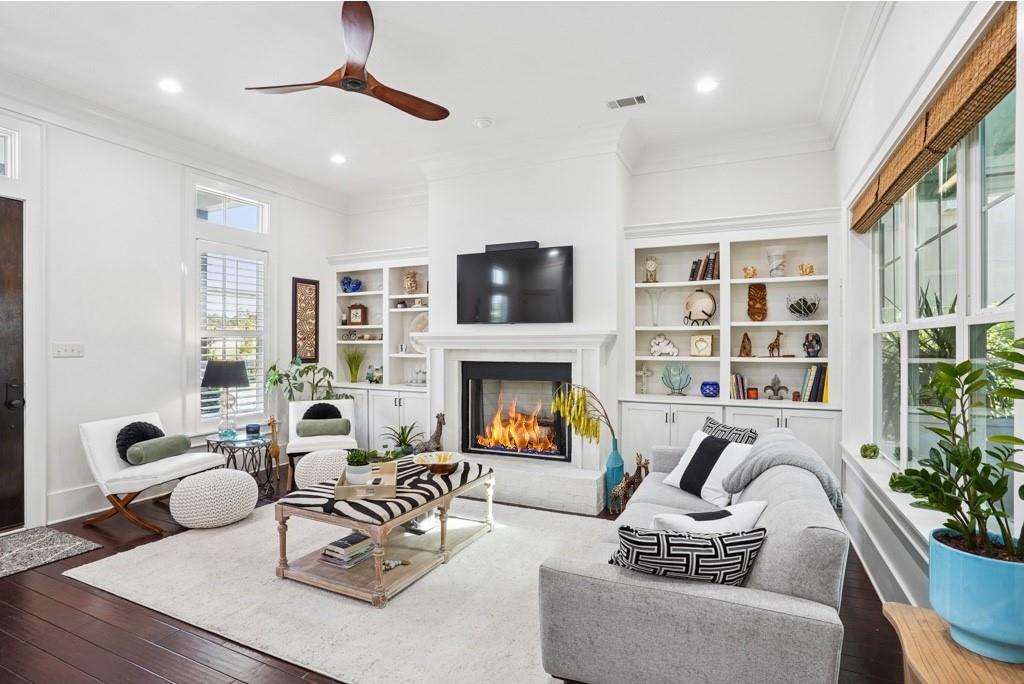 903 BEAUREGARD Parkway