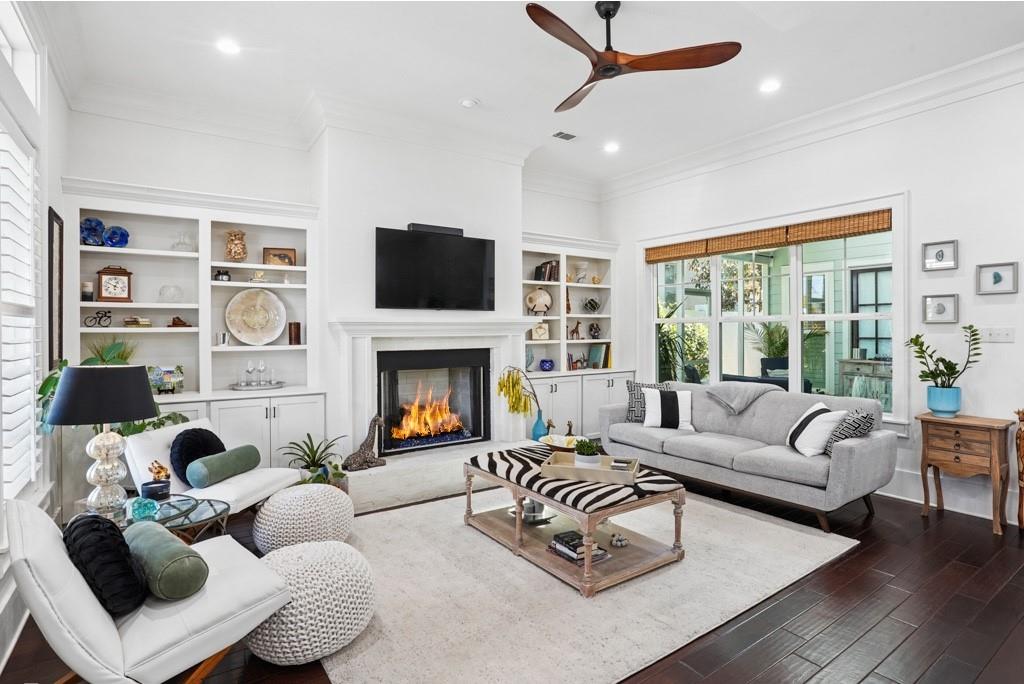 903 BEAUREGARD Parkway