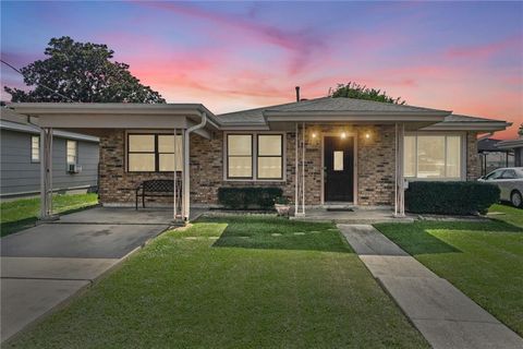 9 MAPLE Lane Gretna LA 70053