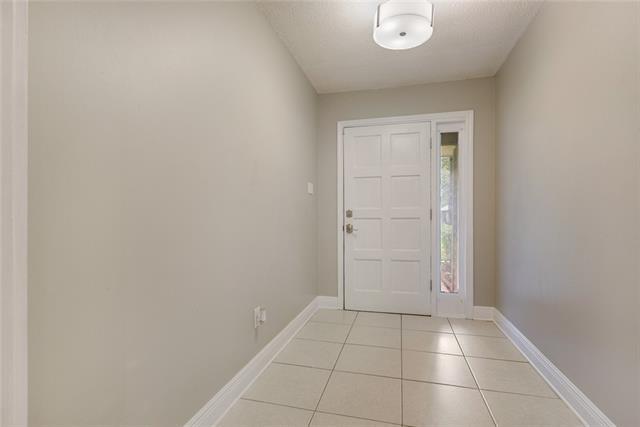 564 MANCHESTER Drive