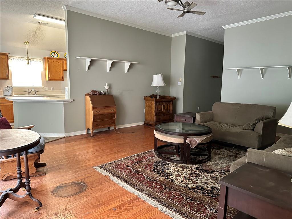 321 CARDINAL Drive