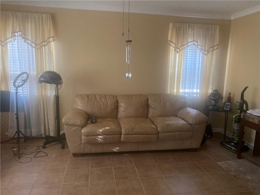 4215 SAINT BERNARD Avenue