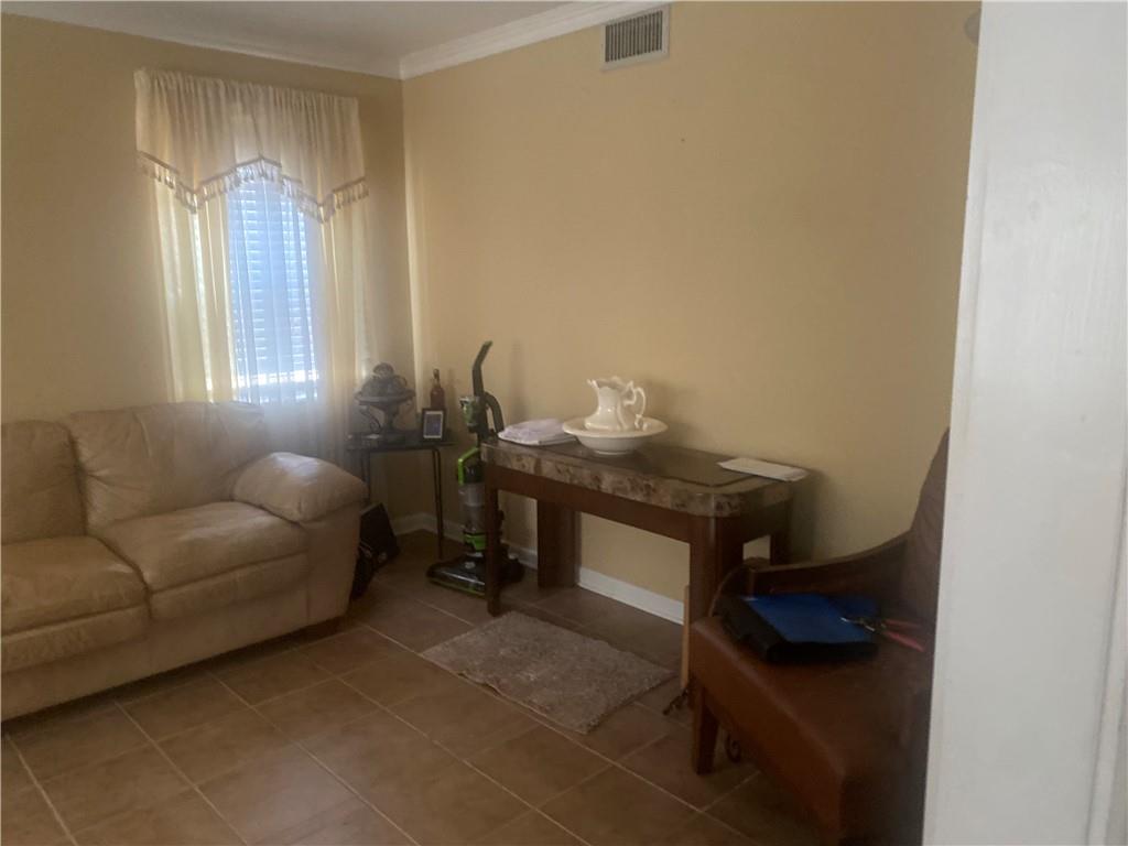 4215 SAINT BERNARD Avenue