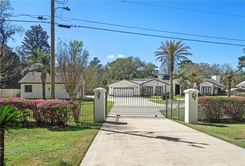 Photo of 17239 THREE RIVERS Road, Covington, LA 70435 (MLS # 2545304)