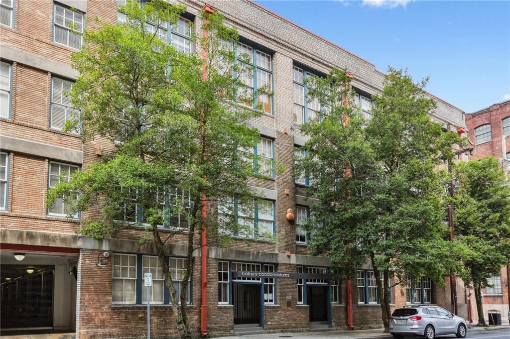 1111 S PETERS Street 308