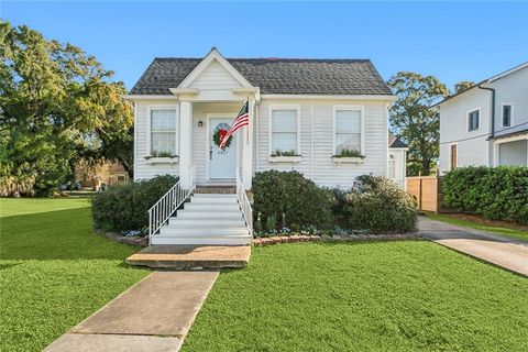 6817 CATINA Street New Orleans LA 70124