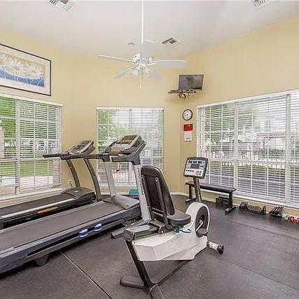 350 EMERALD FOREST Boulevard 2201