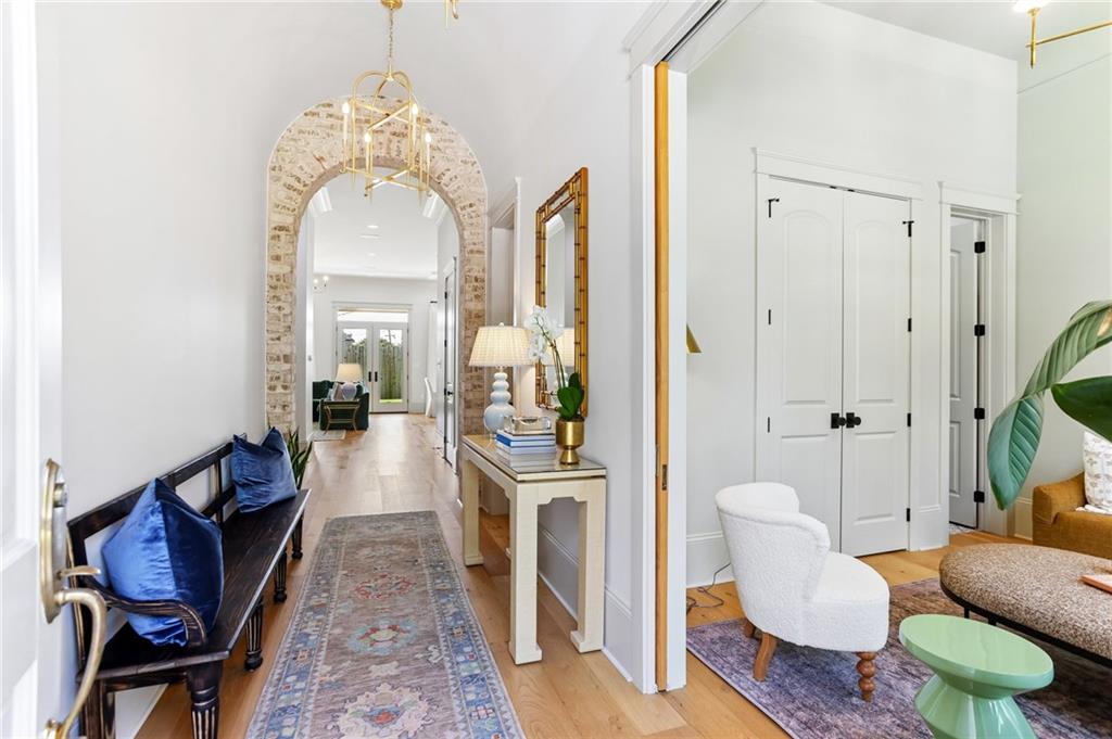 544 METAIRIE LAWN Drive
