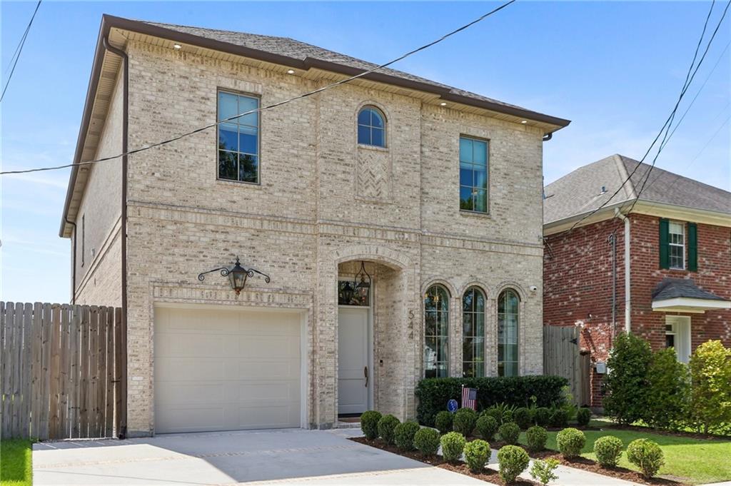 544 METAIRIE LAWN Drive