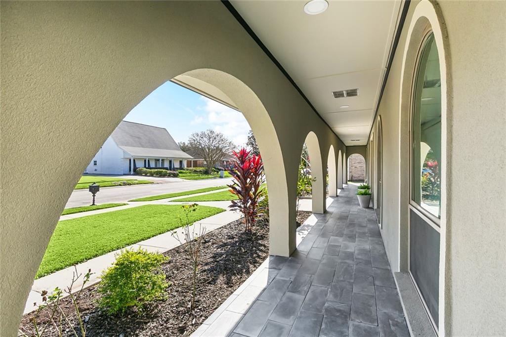 33 SHENANDOAH Street