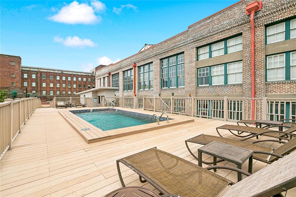 1111 S PETERS Street 217