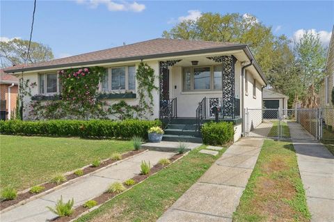 4633 MARIGNY Street New Orleans LA 70122