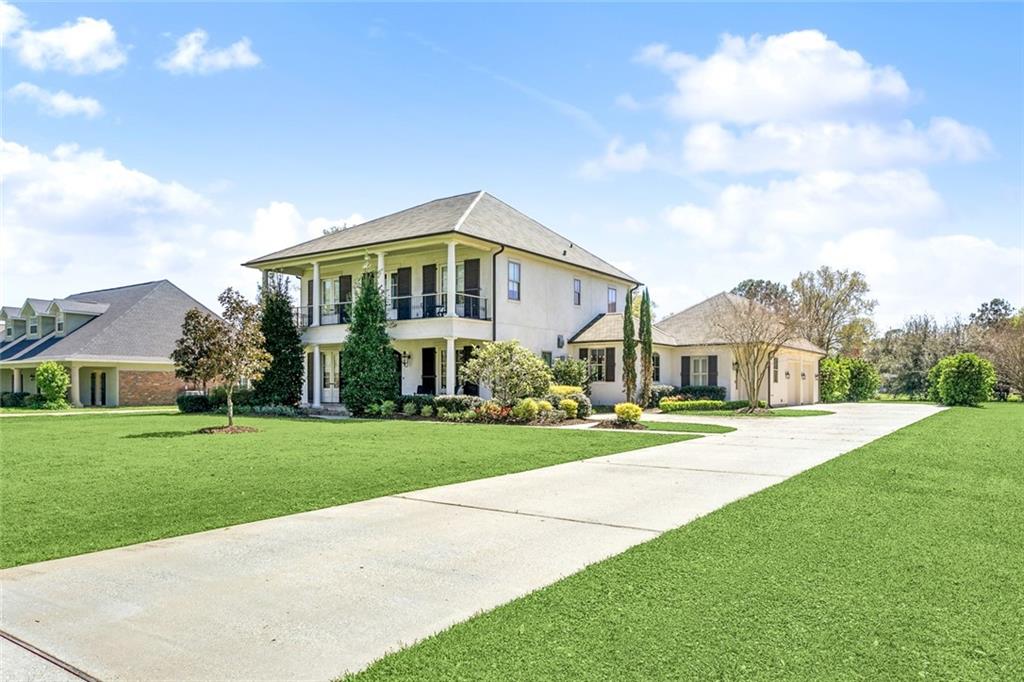 70 ELMWOOD Drive