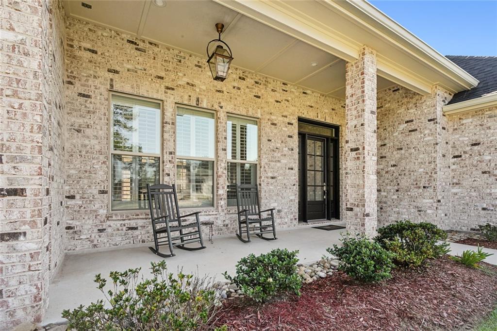 Abita Springs, Louisiana 70420, United States, 5 Bedrooms Bedrooms, ,6 BathroomsBathrooms,Residential,Pending,39628