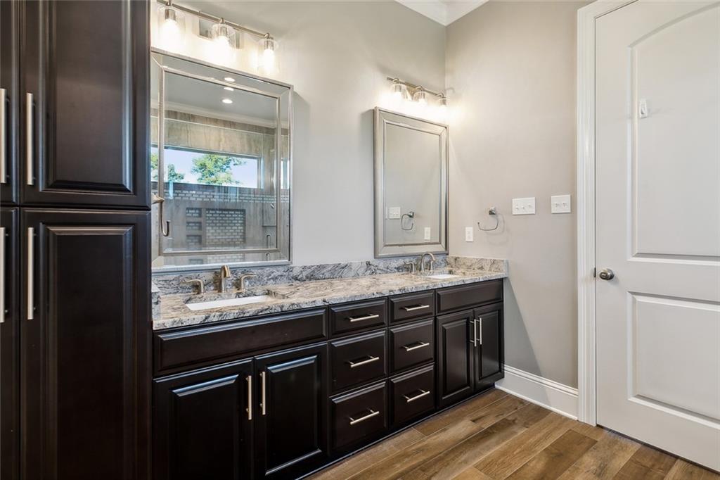 Abita Springs, Louisiana 70420, United States, 5 Bedrooms Bedrooms, ,6 BathroomsBathrooms,Residential,Pending,39628