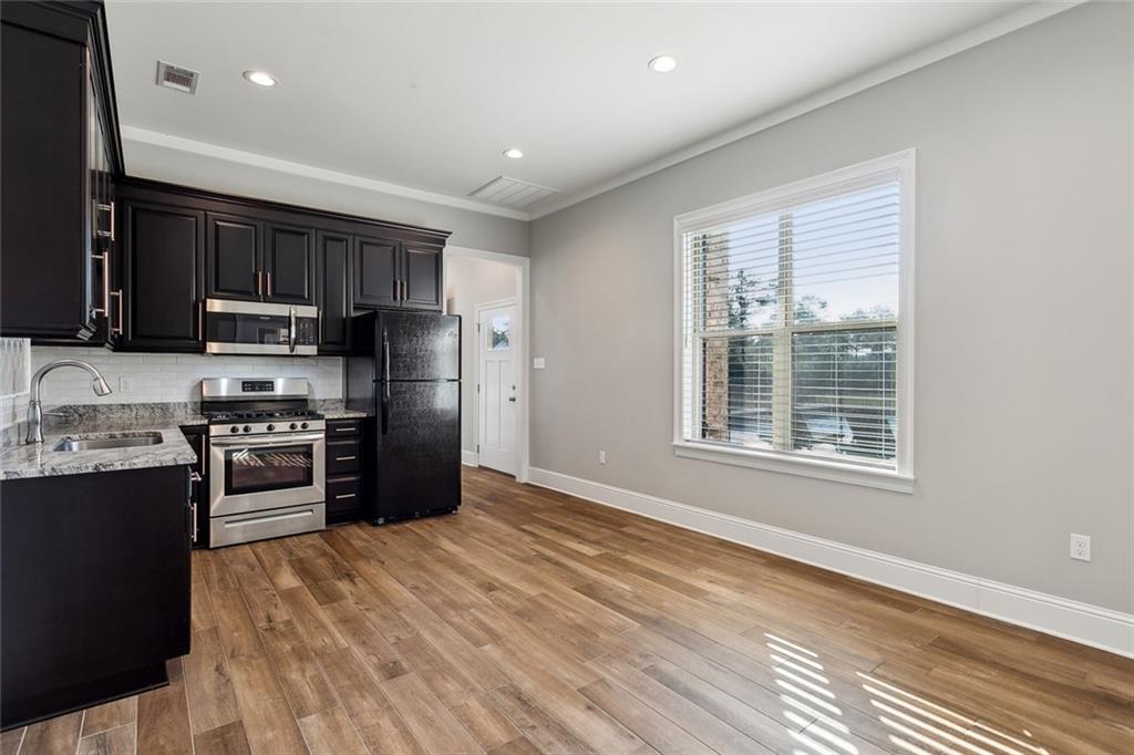 Abita Springs, Louisiana 70420, United States, 5 Bedrooms Bedrooms, ,6 BathroomsBathrooms,Residential,Pending,39628