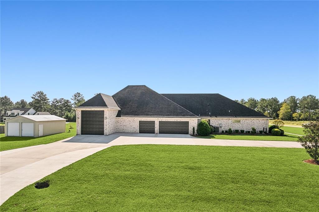 Abita Springs, Louisiana 70420, United States, 5 Bedrooms Bedrooms, ,6 BathroomsBathrooms,Residential,Pending,39628