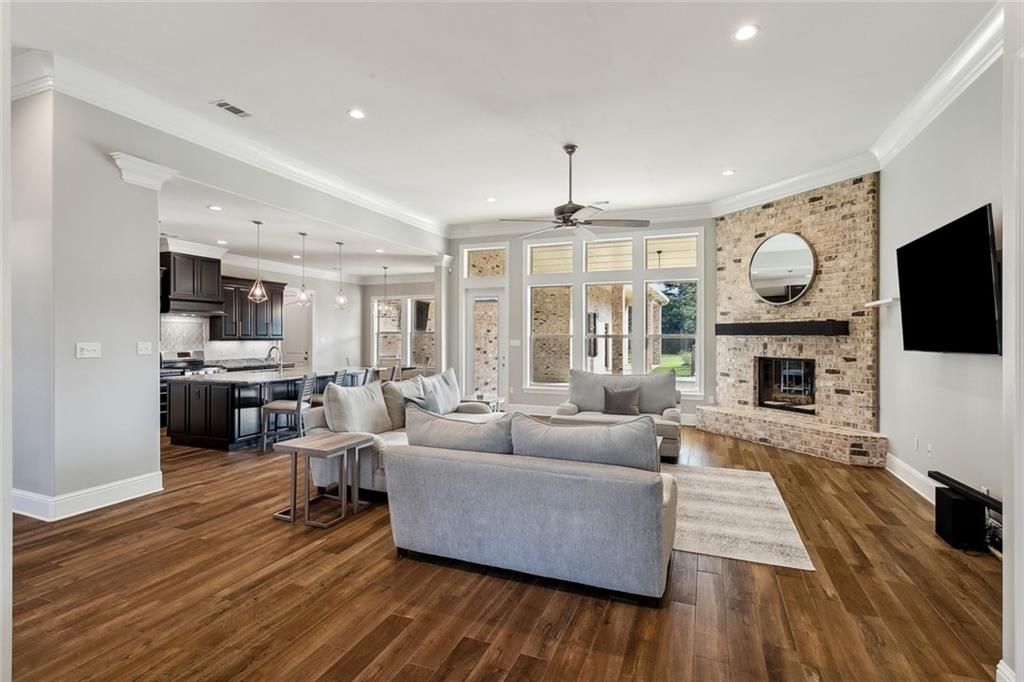 Abita Springs, Louisiana 70420, United States, 5 Bedrooms Bedrooms, ,6 BathroomsBathrooms,Residential,Pending,39628