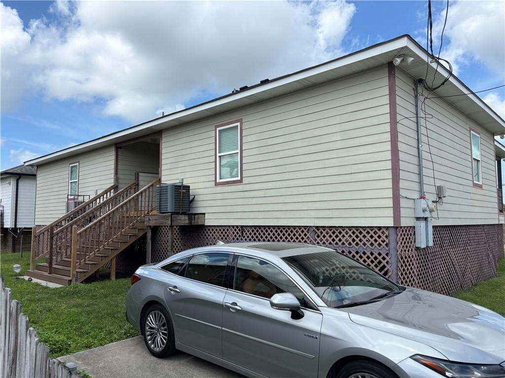 2472 74 VIENNA Street