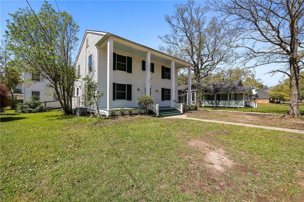 Hammond, Louisiana 70401, United States, 4 Bedrooms Bedrooms, ,4 BathroomsBathrooms,Residential,Pending,157085