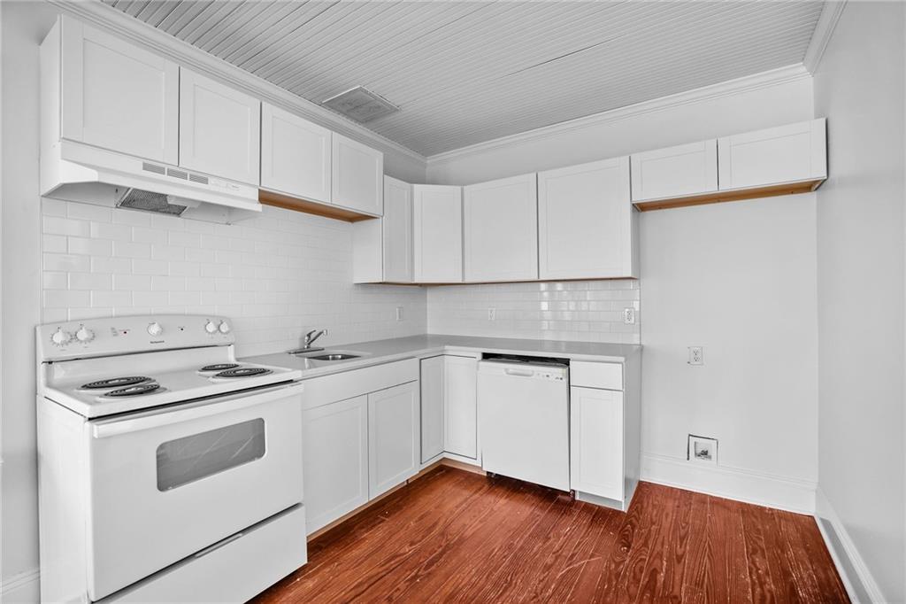 Hammond, Louisiana 70401, United States, 4 Bedrooms Bedrooms, ,4 BathroomsBathrooms,Residential,Pending,157085