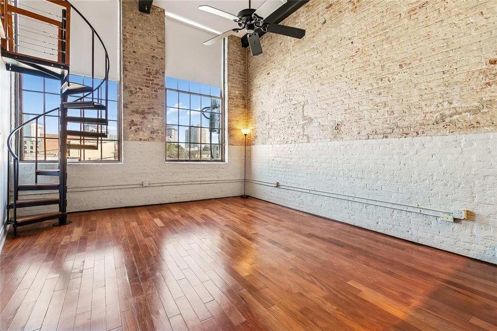 920 POEYFARRE Street 225