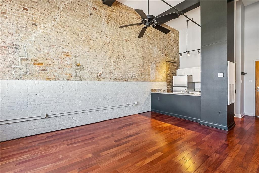 920 POEYFARRE Street 225