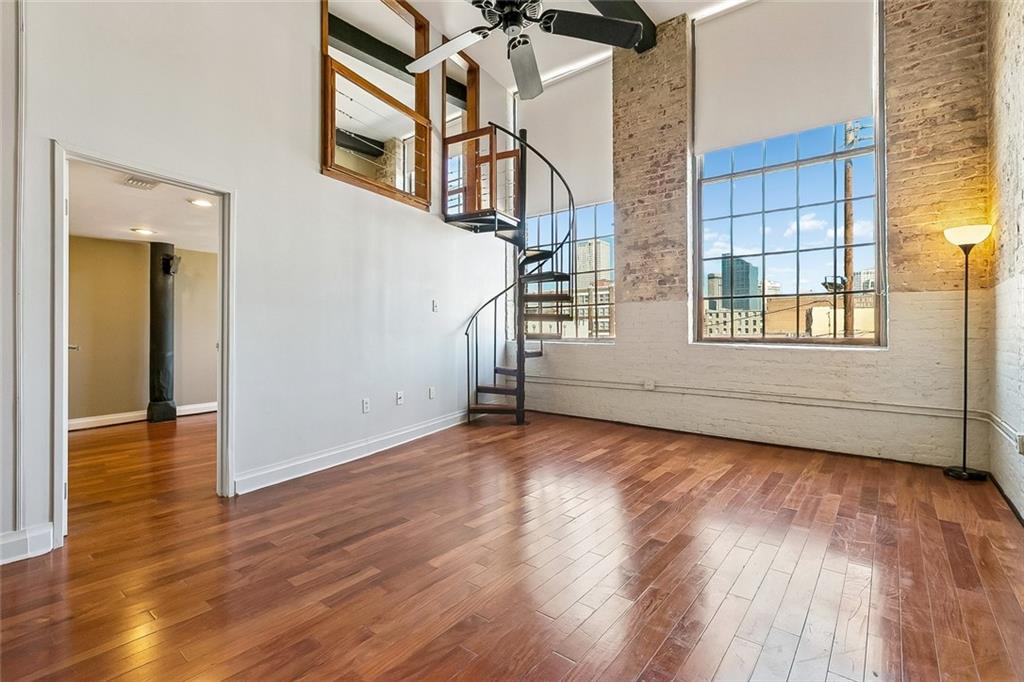 920 POEYFARRE Street 225