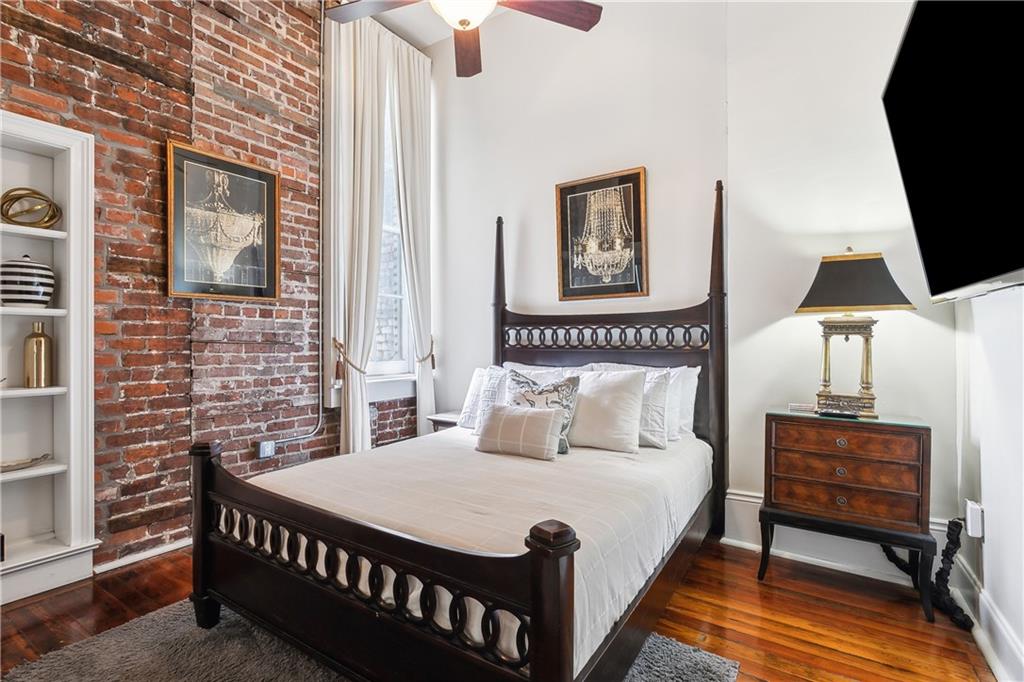 New Orleans, Louisiana 70130, United States, 2 Bedrooms Bedrooms, ,1 BathroomBathrooms,Residential,Active,43193