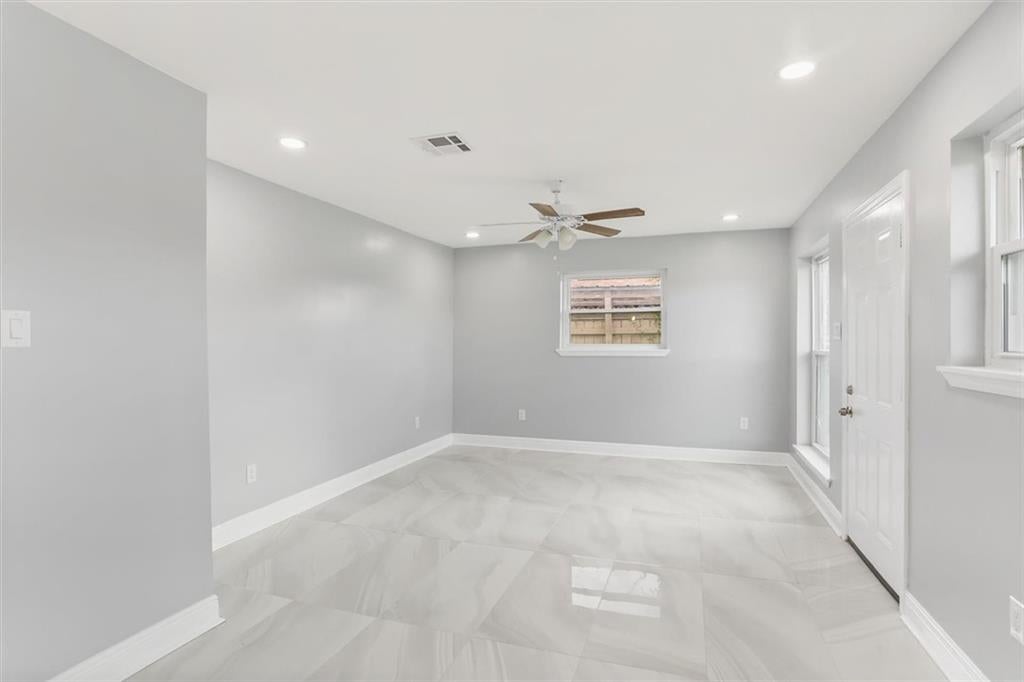 564 DEERFIELD Road