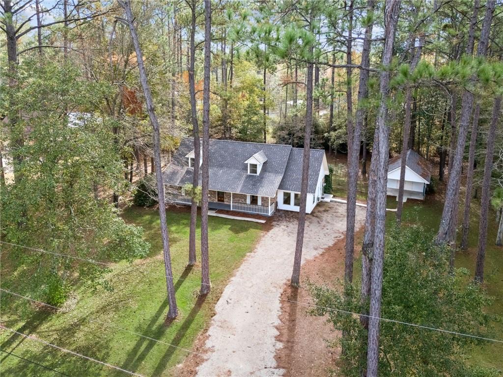 104 HEATHERSTONE Lane