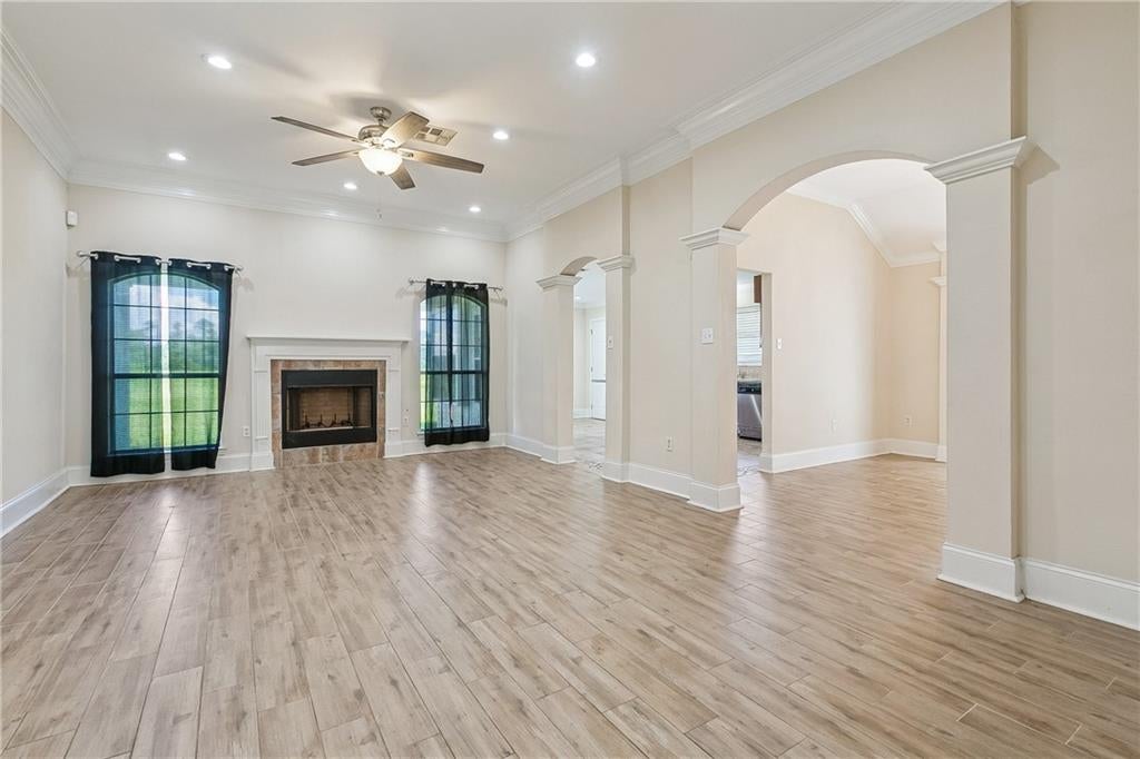 2356 COUNTRY CLUB Drive