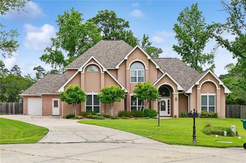 Photo of 1338 WOODMERE Drive, Mandeville, LA 70471 (MLS # 2556789)
