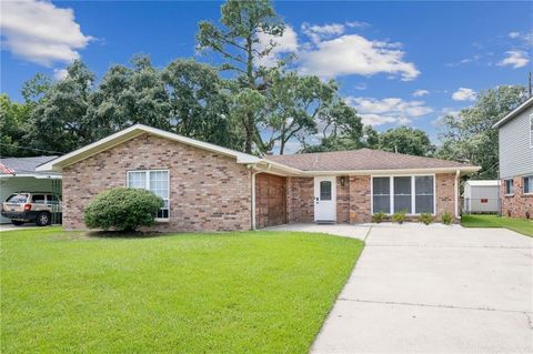 285 PALM SPRINGS Drive Slidell LA 70458
