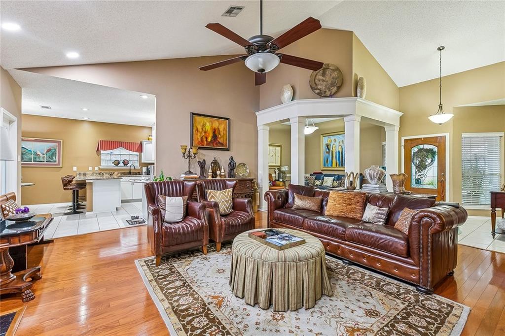 1616 STEEPLE CHASE Lane