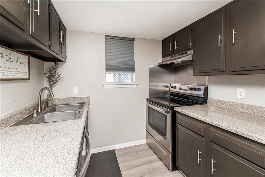 Metairie, Louisiana 70002, United States, 3 Bedrooms Bedrooms, ,3 BathroomsBathrooms,Residential,Pending,65838