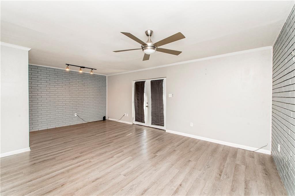 Metairie, Louisiana 70002, United States, 3 Bedrooms Bedrooms, ,3 BathroomsBathrooms,Residential,Pending,65838