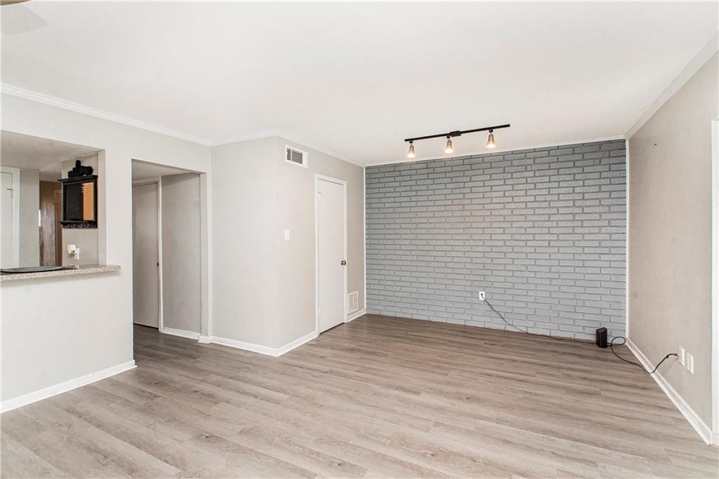 Metairie, Louisiana 70002, United States, 3 Bedrooms Bedrooms, ,3 BathroomsBathrooms,Residential,Pending,65838