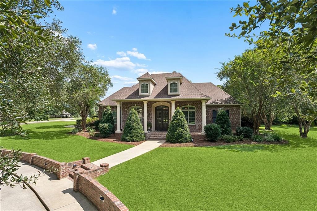 475 TRAILHEAD Drive
