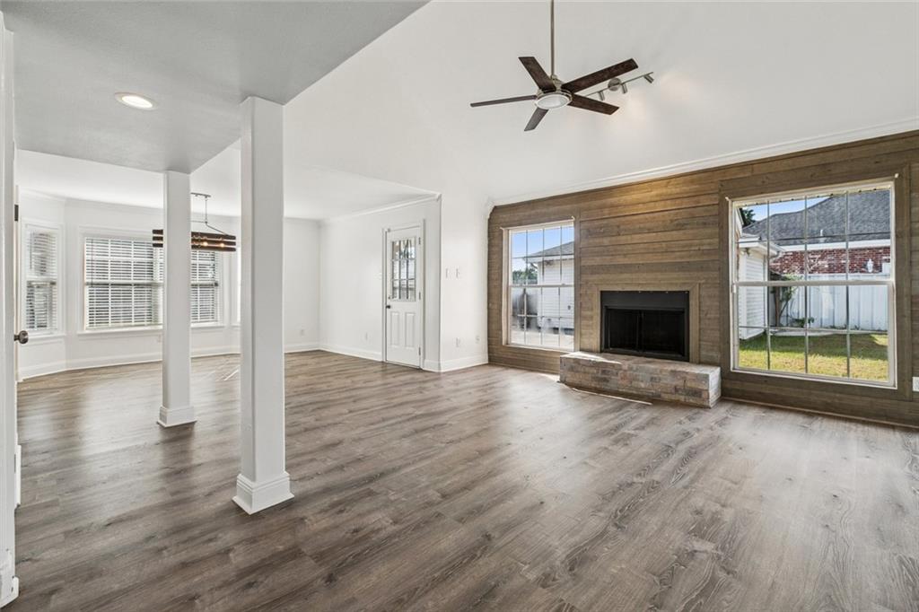 3200 BRADBURY Street