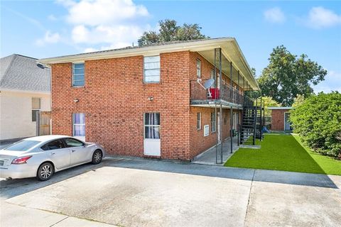 3316 DELAMBERT Street Chalmette LA 70043