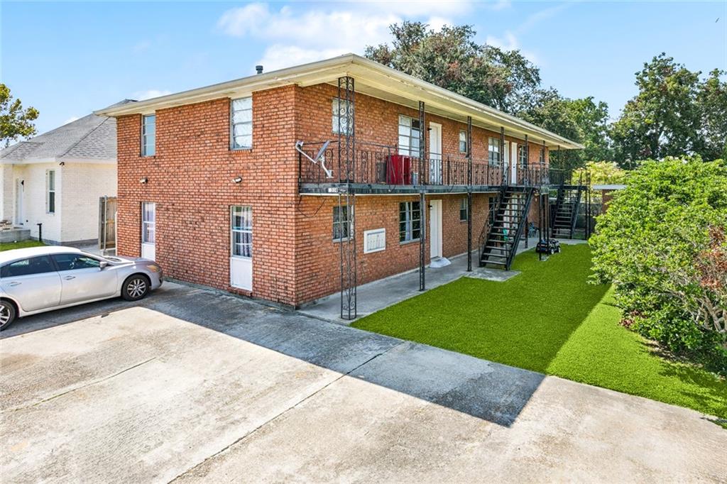 3316 DELAMBERT Street